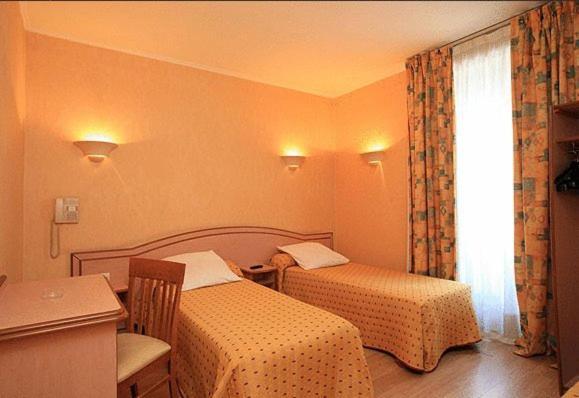Marciano Hotel Gare Du Nord Paris Room photo